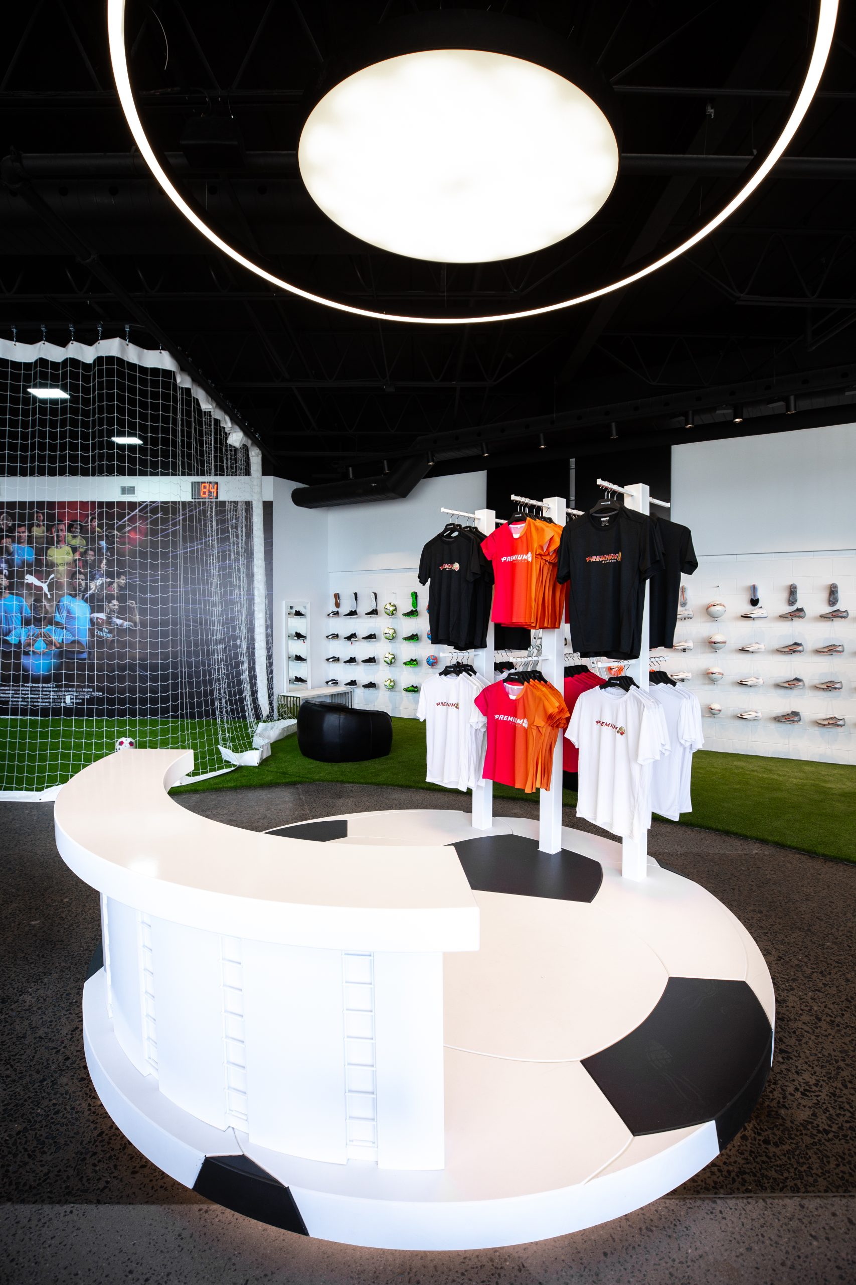 PREMIUM SOCCER La nouvelle destination à Montréal pour les amoureux