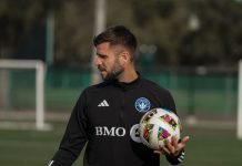 David Sauvry : d’un banc à l’autre, l’itinéraire d’un coach québécois de cœur david-sauvry